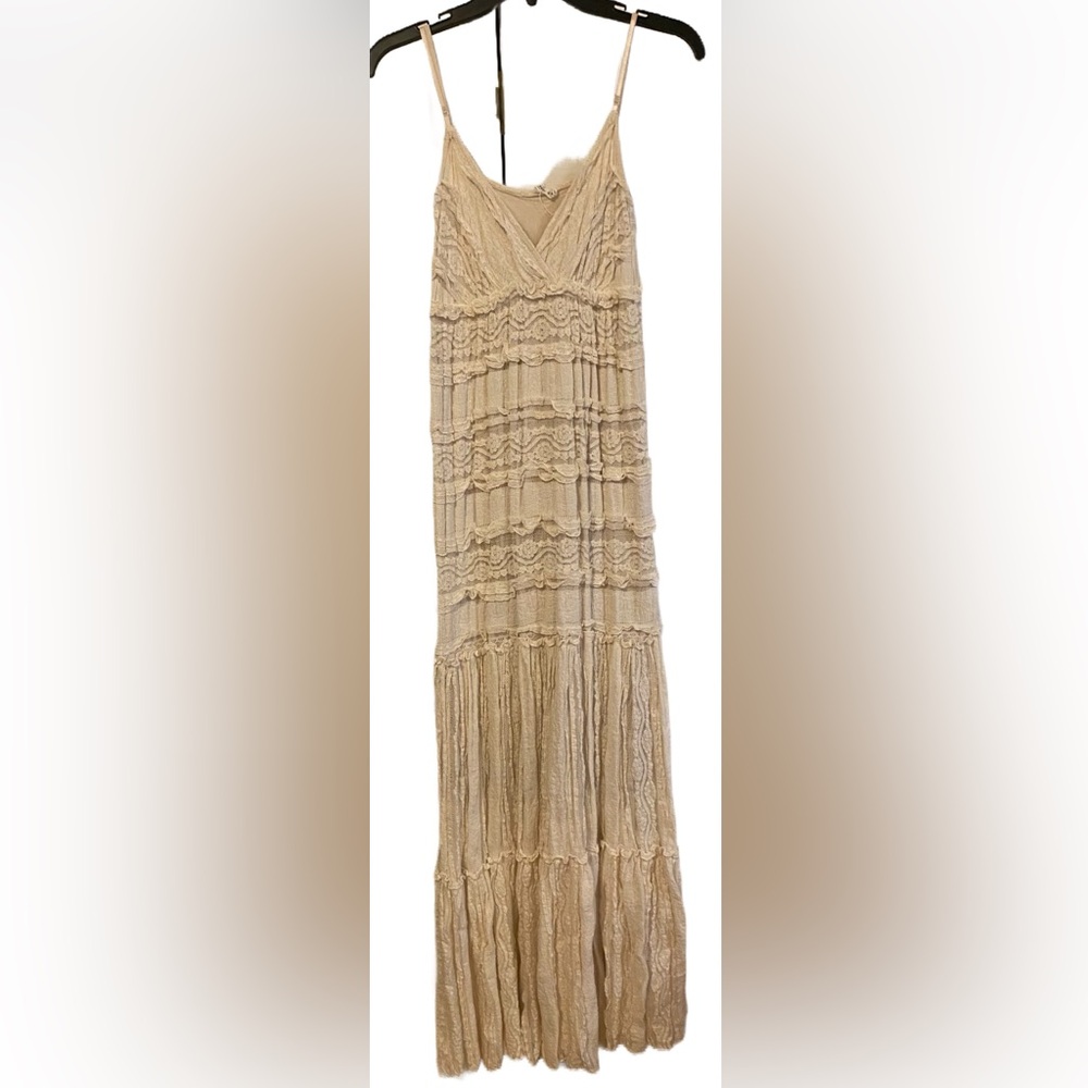 Willow and Clay size S Small Cream crochet maxi dress